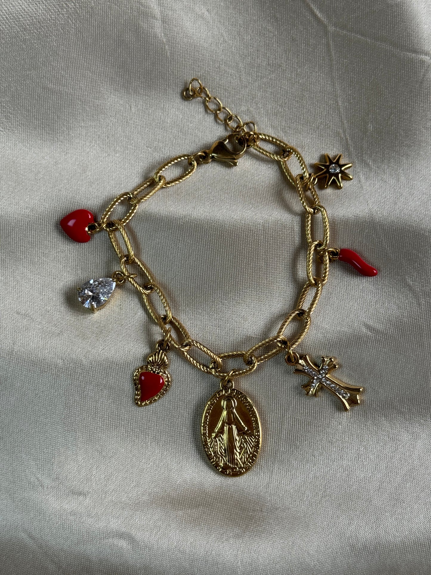 Bracelet à breloques rouge - BUFFY