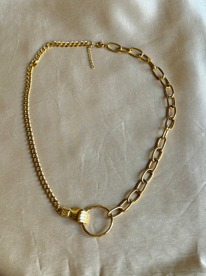 Collier chaîne main doré - LAURA